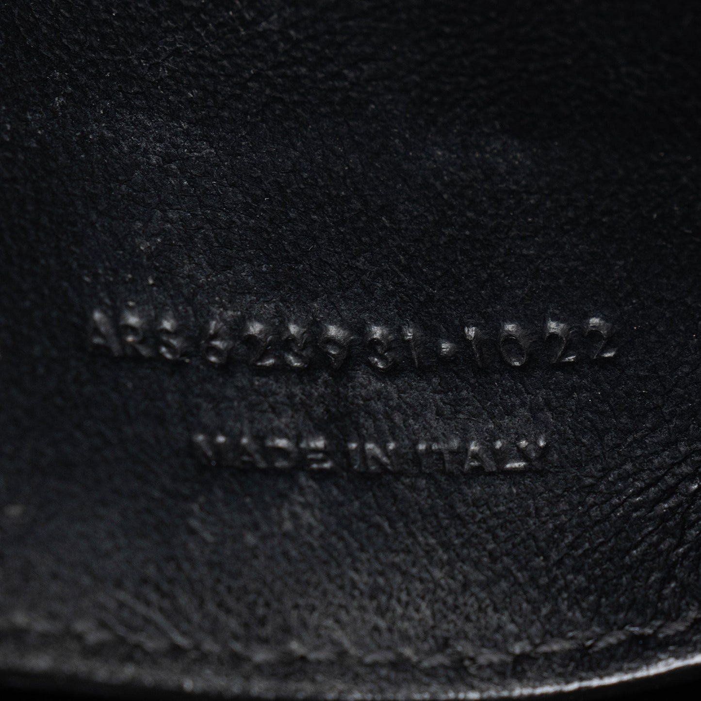 Saint Laurent Grain de Poudre Monogram Cassandra Medium Top Handle Han