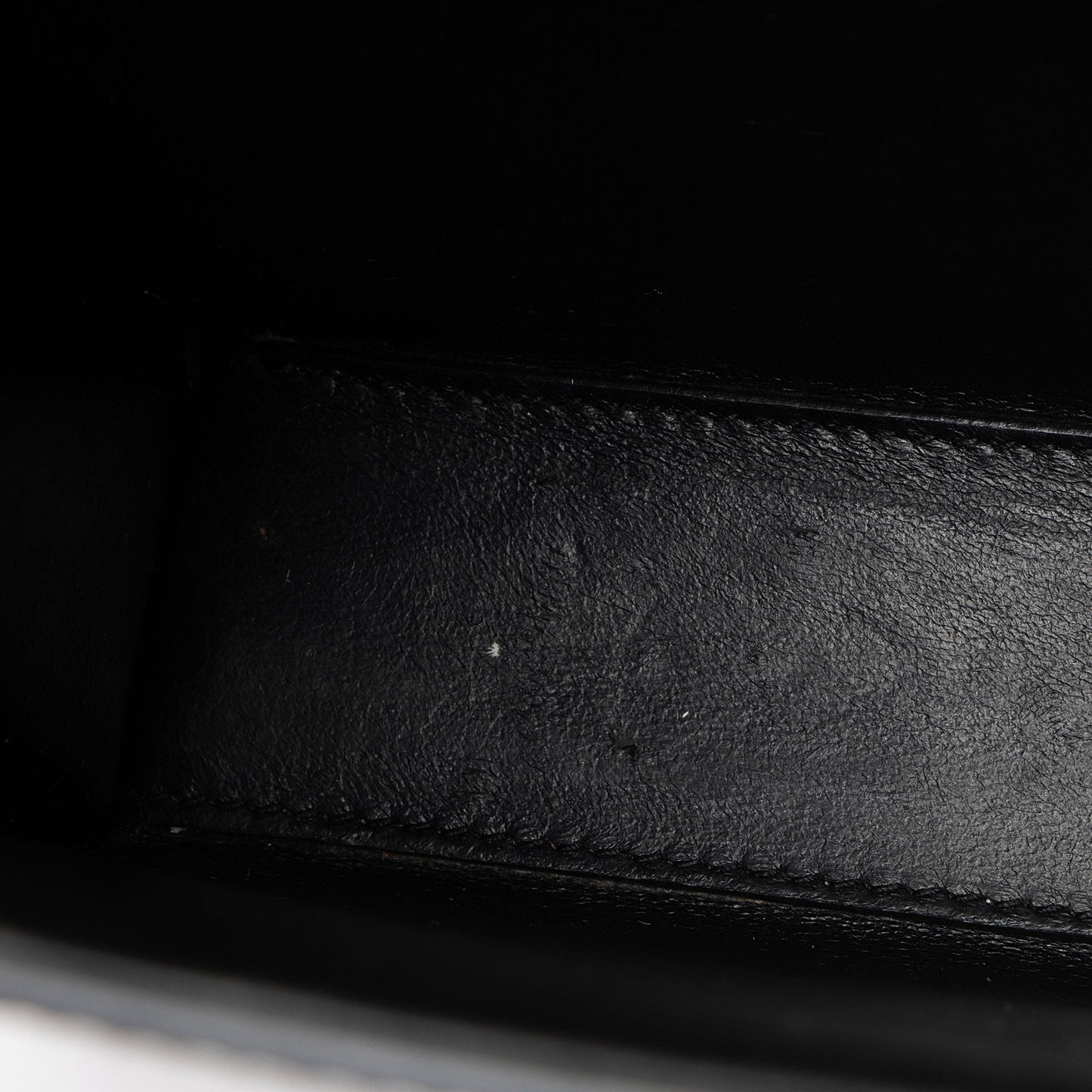 Saint Laurent Grain de Poudre Monogram Cassandra Medium Top Handle Han